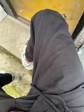 NicolaiKarav 在線直播表演