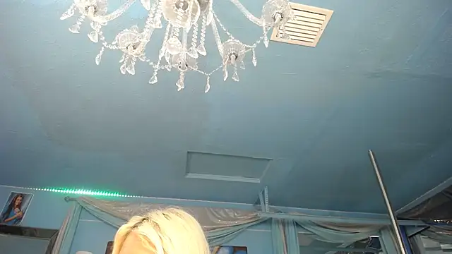 ADRIANNA_FOX 라이브 XXX 채팅