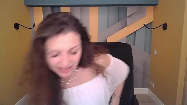 Chat +18 de EllaLong ao vivo