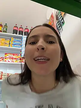 Czat XXX na żywo – LittleDoll___