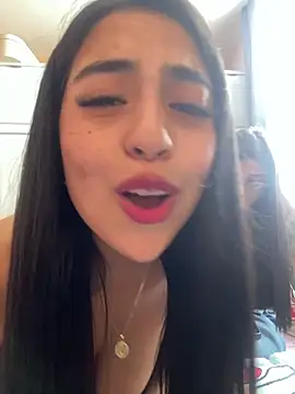 XXX chat uživo modela PamelaFtMia