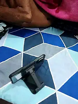 Show modela xx_priti na web-kameri