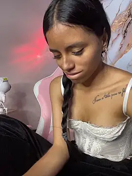 CELESTE_-EC: онлайн-секс-чат