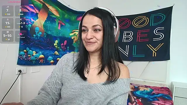 LovelyAzucena: онлайн-секс-чат