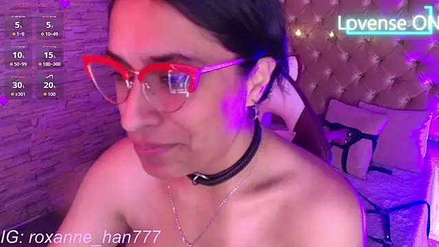 Czat XXX na żywo – Roxanne_Han