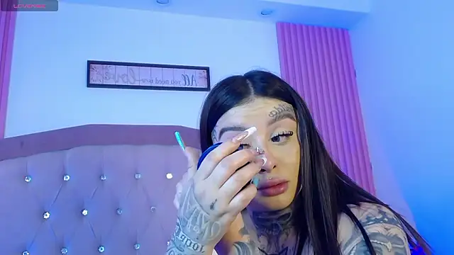 Erika_Montoya's Live XXX Chat