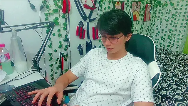 Chatroom XXX en direct de Andy_gray