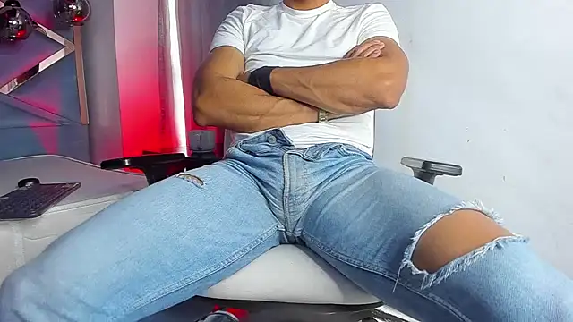 Chatroom XXX en direct de Lucii_fer_