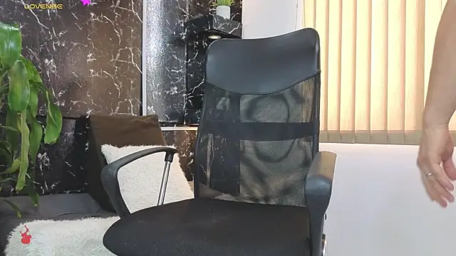 Show modela Alexander_ferre na web-kameri