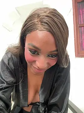 Živý XXX chat LiaTrainor