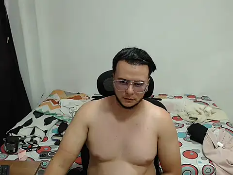 dirtyboyy_96 Show in webcam