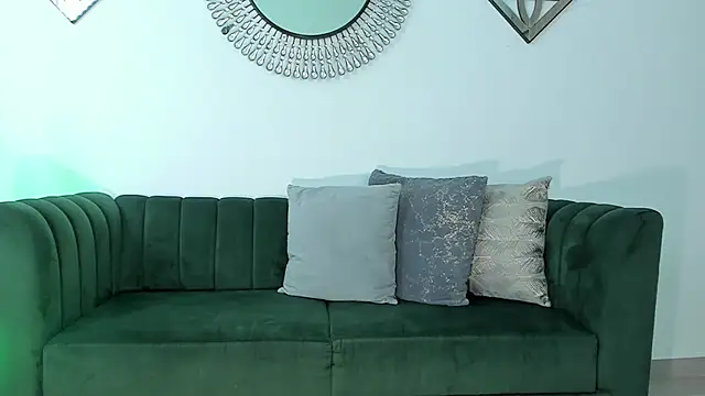 Layla_Breezee Chat XXX in diretta