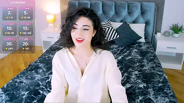 Maya_Rogerss Chat XXX in diretta