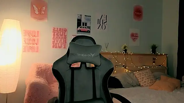 dinnerwithflowers live XXX chat