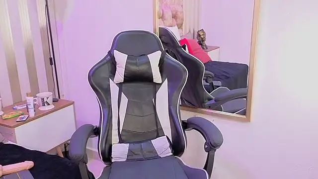 amara_queen_'s Live XXX Chat