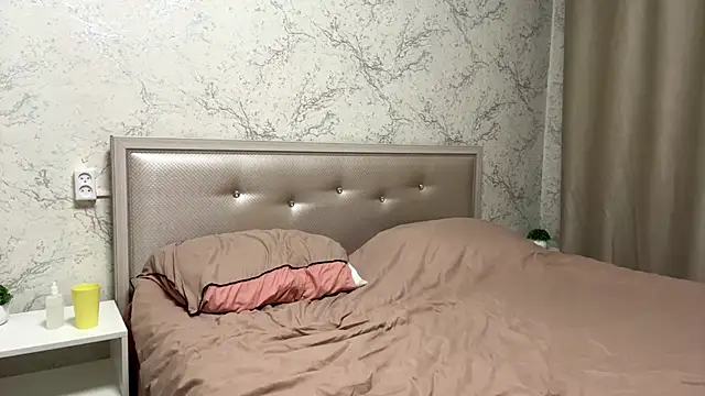 kishagrayone's Live XXX Chat