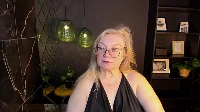 NataliMellow's Webcam Show