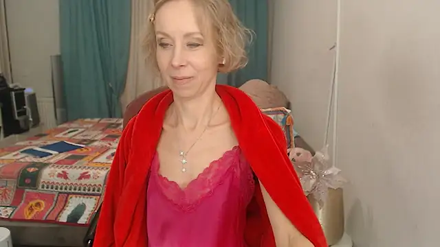 LuxuryNika's Webcam Show