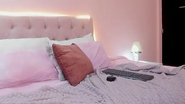 Evelyn_Blossom 라이브 XXX 채팅