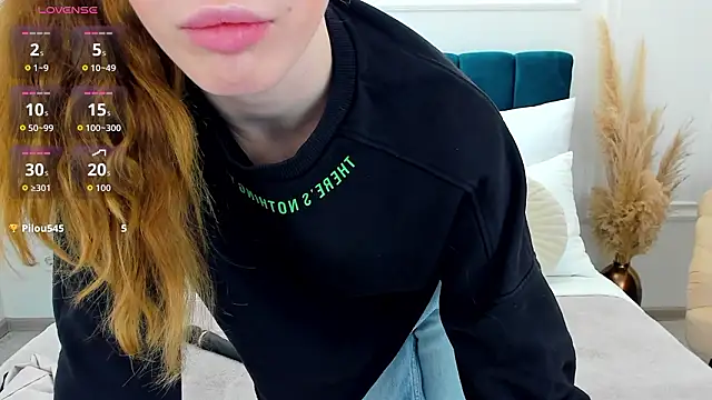 MonaRicci Chat XXX in diretta