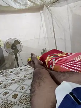 PIG_FUCKER_DADDY Chat XXX in diretta