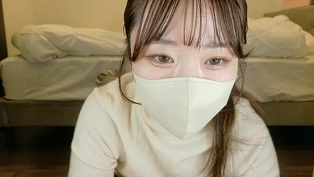 yura_ra_ra's Live XXX Chat