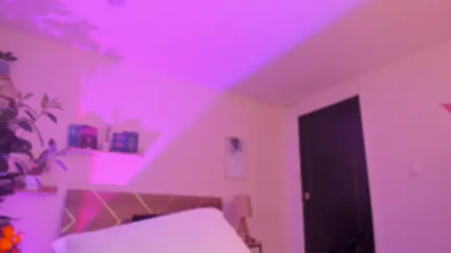 YariRosen Live XXX chat