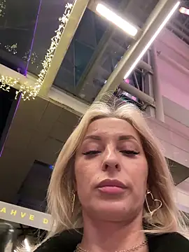 VikaBunny1 라이브 XXX 채팅