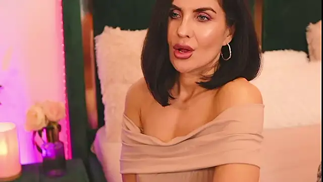 XeniaBlu's Webcam Show