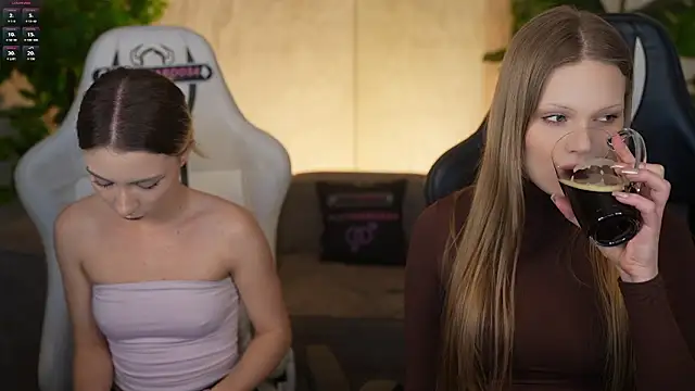 Czat XXX na żywo – Charlotte_Dreams