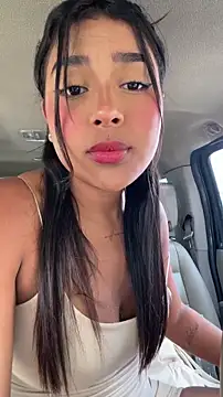 Mariangel_11's Live XXX Chat