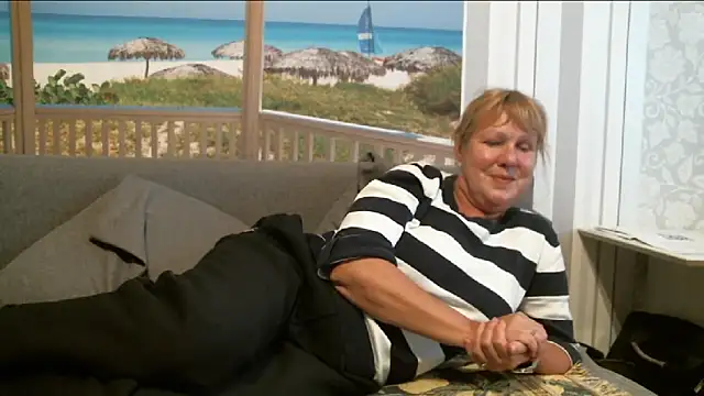 Онлайн чат XXX Nikole111