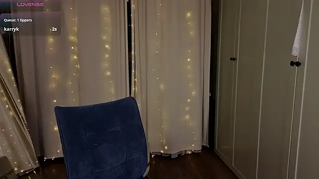 christie_luv: онлайн-секс-чат