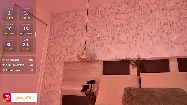 Celine_Lee: онлайн-секс-чат