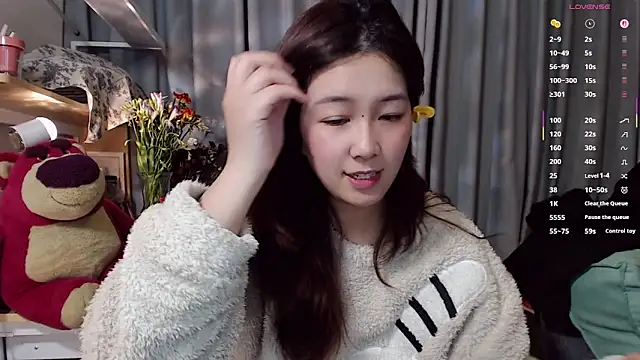 XueLi1902's Live XXX Chat