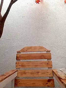 Dante_Knox: διαδικτυακό σόου στην κάμερα