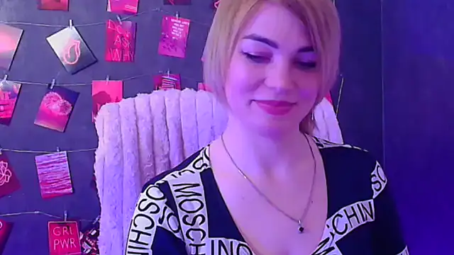 XXX chat uživo modela CuttieEmma