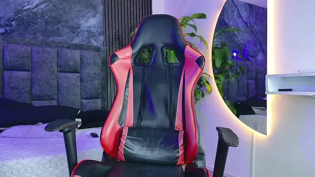 noah_travis: онлайн-секс-чат