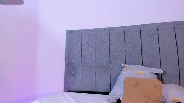 Вебкам-шоу Reina_Mia1