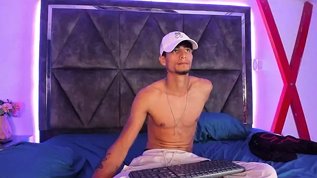 MaxiimoRomano_ webcam show