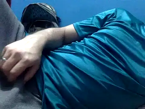 Show modela Precumboner na web-kameri