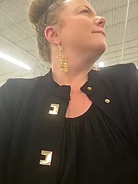 julimonroe Show in webcam