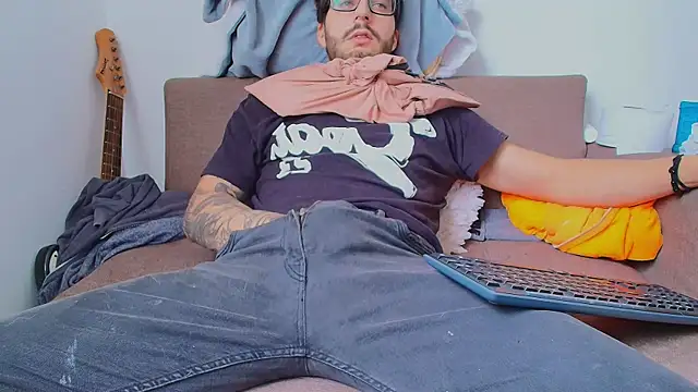 thomas_gun: онлайн-секс-чат