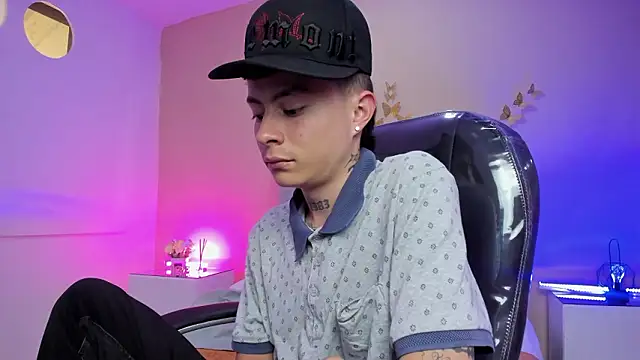 Nascary_Fox's Live XXX Chat