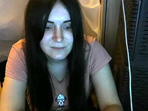 Jarivane élő XXX-chatje