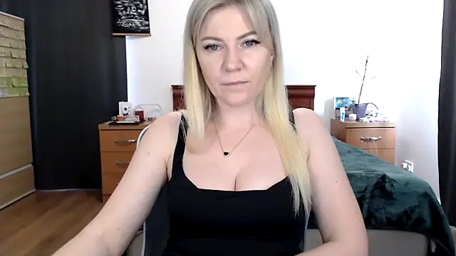 ParadiseAlina's Live XXX Chat