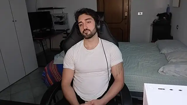 Al3xox02 网络视讯表演