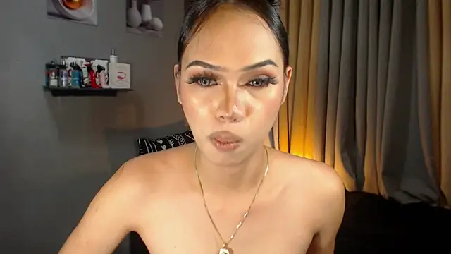 Unforgettablejulia Show in webcam