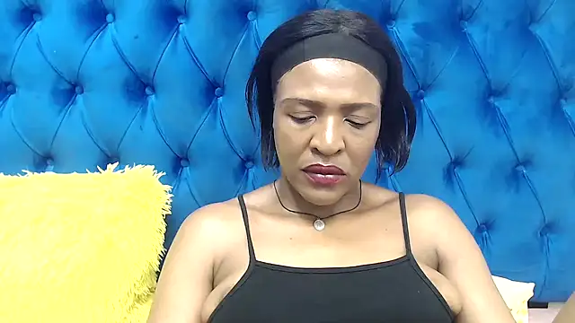 SpicyQueenxxxx – Live XXX-chat