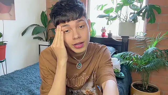 Andy_Belier23 élő XXX-chatje